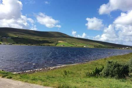 בלמאלט Beautiful Home On Lake Carrowmore מראה חיצוני תמונה