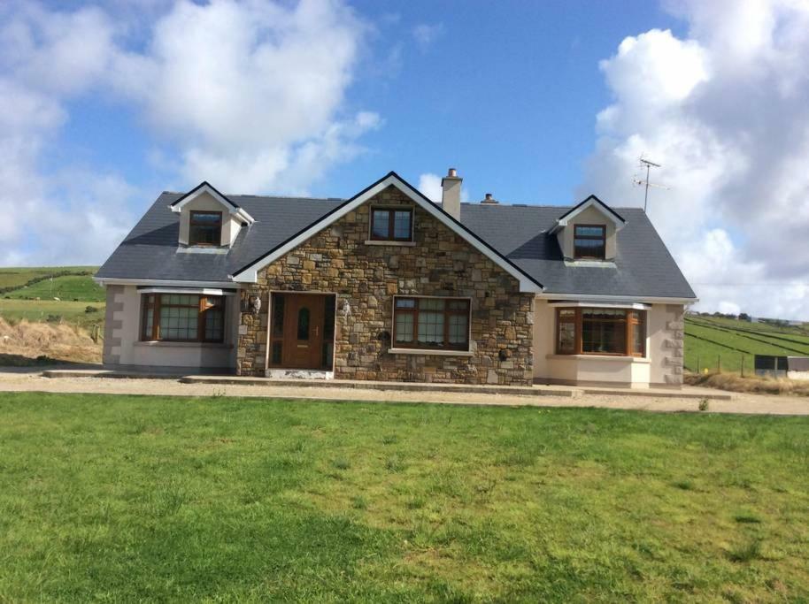 בלמאלט Beautiful Home On Lake Carrowmore מראה חיצוני תמונה